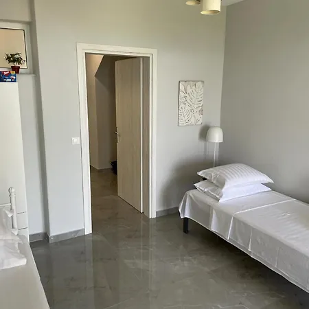 Kavadias Sea View 2 *